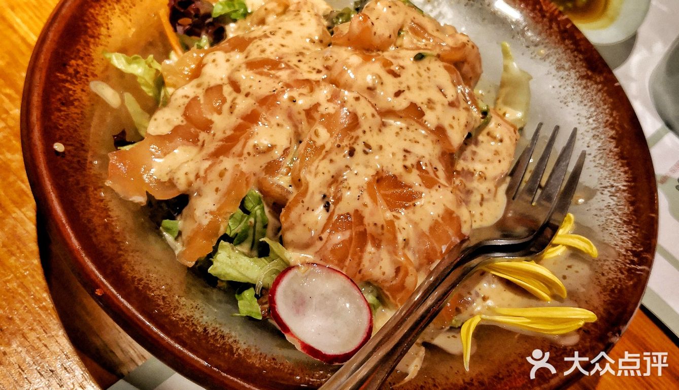 讲真尽量不点吧非常腻，滑蛋猪排饭也最好别点真的好硬