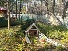 -王府井奥莱棋盘山小镇