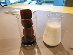 黑砖拿铁-dotcom coffee古点咖啡(致真大厦店)