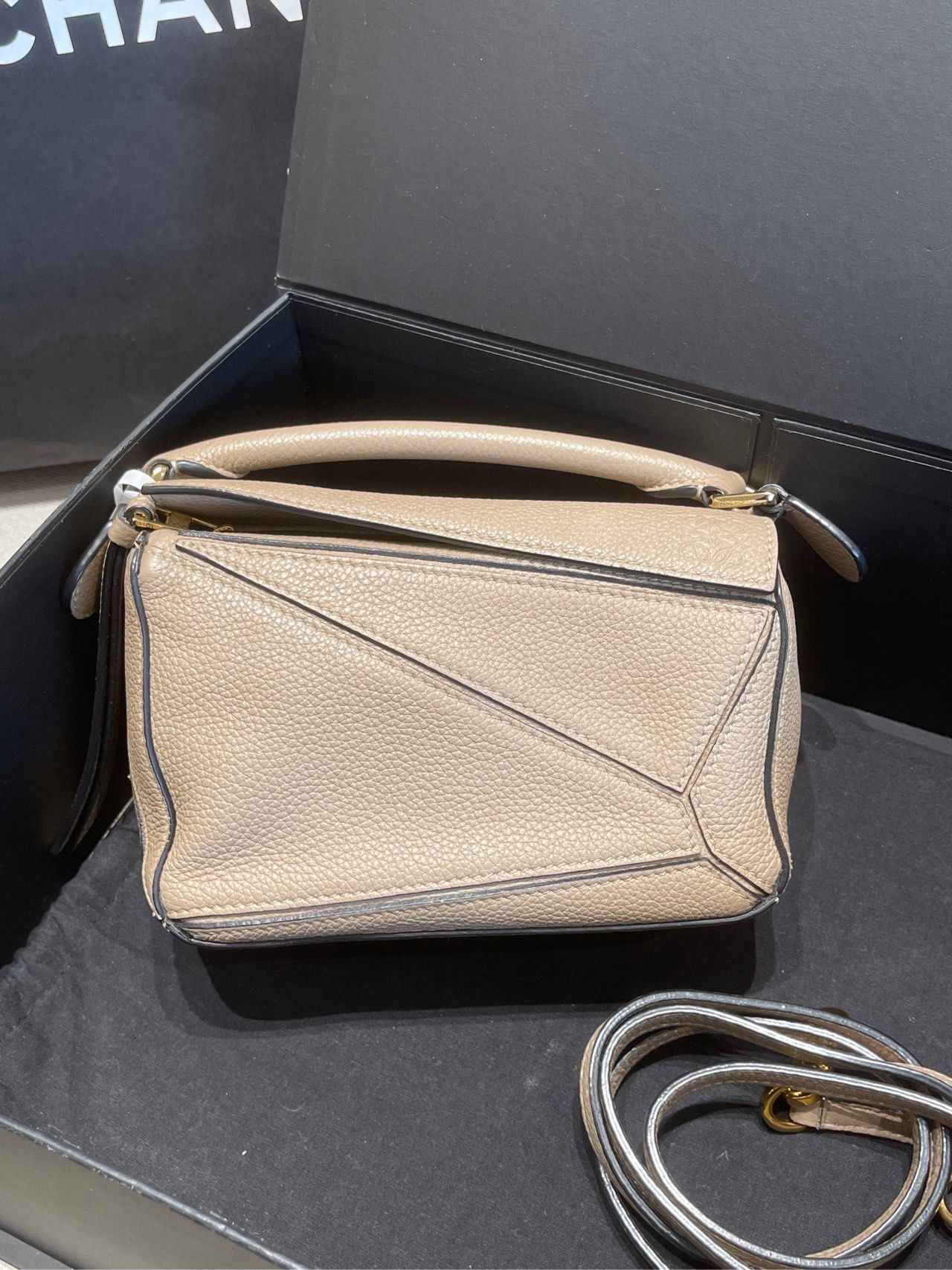 loewe罗意威 沙色mini