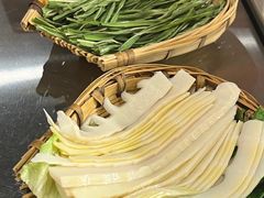 -朱光玉火锅馆·太原旗舰(钟楼街店)