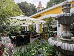 -火车头法国西餐厅