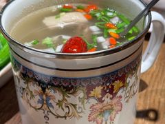 茶缸羊汤-耶里夏丽·新疆菜·家庭聚场(百联中环购物广场店)