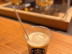 -星巴克臻选(广州高德置地秋广场店)