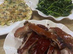 -黄记四更烤乳猪店