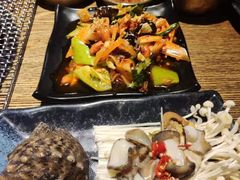 -鑫釜山海鲜烧烤(鑫丰国际店)
