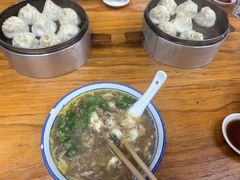 -罗卜李包子羊肉汤