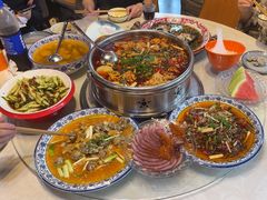 -牟记江湖重庆地标特色菜鱼蛋海鲜羊蝎子(巴南区黑金冠十多年好店)