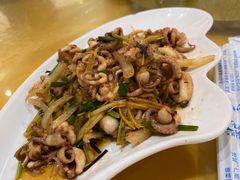 -覃记海鲜美食餐厅