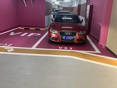 -金融街购物中心停车场