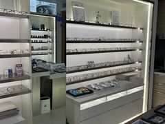 -视野联行眼镜·蔡司·尼康战略合作店(城西银泰店)