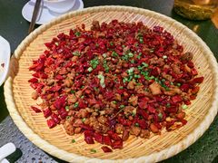 -万重锦·人文川菜馆(骡马市店)