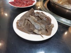 -周老三跷脚牛肉·全牛火锅(非遗传承店)