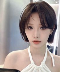 -BULB STUDIO 巴柏明星发型工作室
