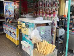 -古老冰山特色冰淇淋店(艾提尕尔店)
