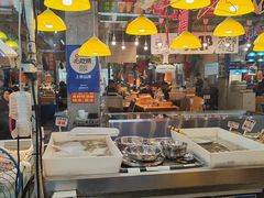 -喝丢一只鞋海鲜烧烤(市场店)