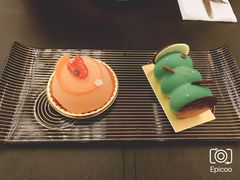 -Salon de The de Joel Robuchon(外滩18号店)