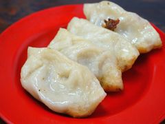 -黄阿姨锅贴大王(万航渡路店)