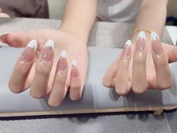 -艾珂·美甲美睫