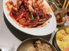 -草家酱蟹炭火烤肉店(珲春南路一店)