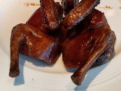 沙田玻璃乳鸽-馋遇江南·精致湖景雅宴(东方之门店)