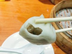 -百年龙袍蟹黄汤包(融创茂店)