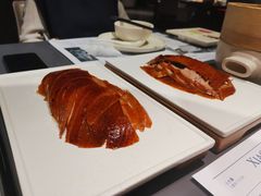 酥不腻烤鸭-小大董·烤鸭(观景餐厅·南京西路店)