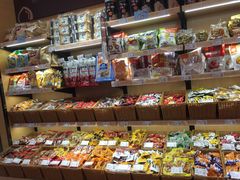 -来伊份LYFEN(中央路店)