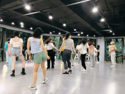 -STAR舞蹈工作室