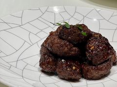 沪市牛肉粒-屋里厢上海菜馆