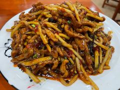 鱼香肉丝-椒香川流不息川菜馆(二七北路店)