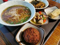 红烧狮子头-谷沙屋面铺