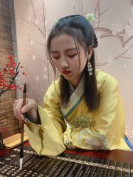 -汉仪华裳汉服馆(打浦桥店)