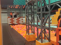 -极限PLAY运动娱乐新世界·团建派对潮玩休闲馆·室内蹦极高空游乐园