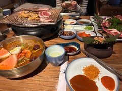 -明洞阿姨·韩式酱蟹烤肉·创意料理(三元桥店)