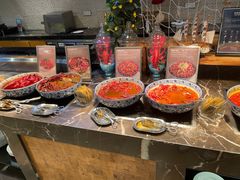 -广州万富希尔顿酒店·感趣自助餐厅·金秋蟹宴生蚝海鲜刺身