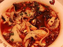 -渝是乎酸菜鱼·川渝小炒(新世界百货望京店)