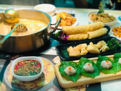 -六少·猪肚包鸡火锅(卓悦INTOWN店)