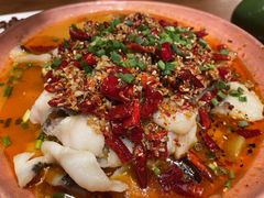 -云海肴·汽锅鸡·云南菜(天山百盛优客店)