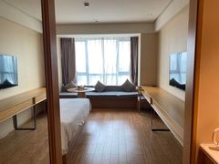 -全季酒店(上海青浦吾悦广场淀山湖大道店)