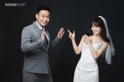 -巴黎婚纱摄影工作室