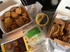 -BHC炸鸡(明洞总店)