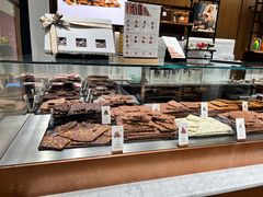 -Laderach 莱德拉(上海环贸iapm店)