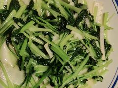 -八府香鸭·啫啫煲(华山路店)