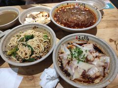-默记孙抄手(经开万达店)