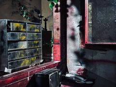 -关你鬼室大型密室逃脱(佛山创意园店)