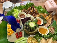 -沐毫傣泐云南菜孔雀宴•手抓饭傣味烧烤(曼听店)