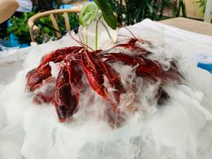 -冰冰龙虾·江湖菜·花园江景餐厅