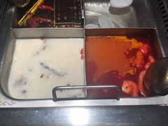 -海底捞火锅鲜切牛肉主题店(长寿路店)
