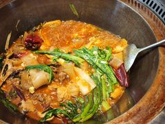 -山河屯铁锅炖·非遗东北菜(南山店)